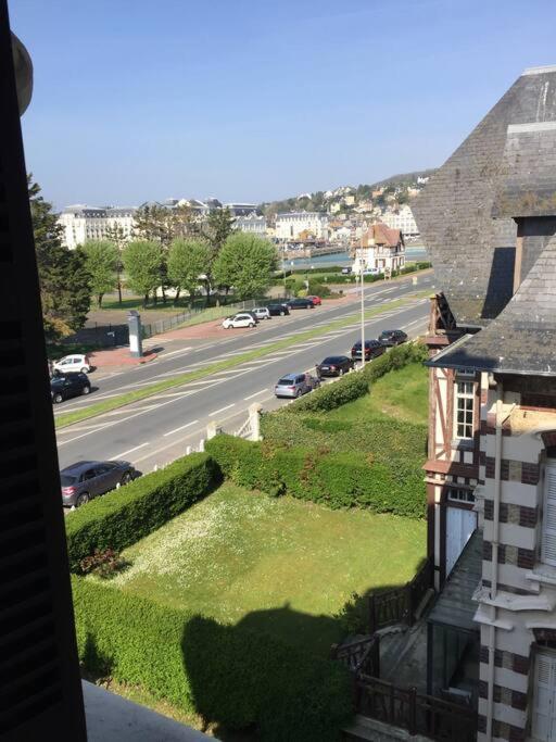 Les Embruns - Plein Ciel - Appartement 3Eme Etage Deauville Eksteriør bilde